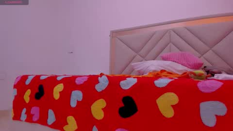 Snapshot of gimenalara chatting on November 12, 2025, 11:54 am Gimena online show from November 12, 2025, 11:54 am