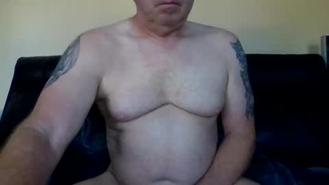 gimmmieoooo online show from March 8, 2026, 9:51 pm