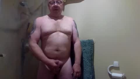 Snapshot of gimmmieoooo chatting on May 4, 2026, 5:20 pm gimmmieoooo online show from May 4, 2026, 5:20 pm
