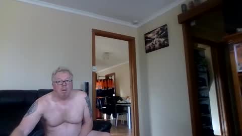 Snapshot of gimmmieoooo chatting on May 15, 2026, 11:23 pm gimmmieoooo online show from May 15, 2026, 11:23 pm