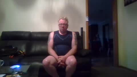Snapshot of gimmmieoooo chatting on August 6, 2026, 6:59 am gimmmieoooo online show from August 6, 2026, 6:59 am