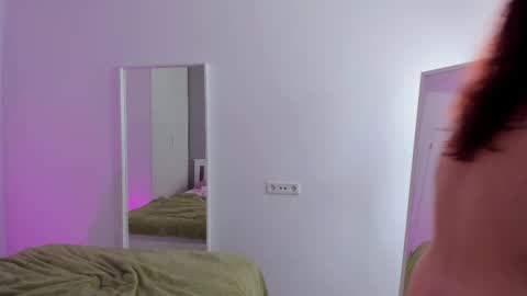 Gin online show from February 21, 2025, 12:50 pm