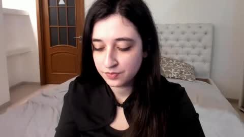 Kate online show from January 6, 2025, 10:13 am