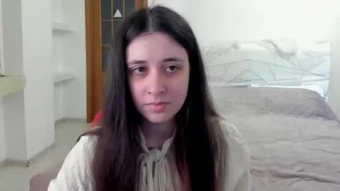 Kate online show from April 25, 2026, 8:50 am