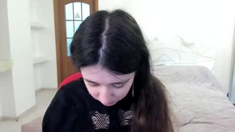 Kate online show from April 29, 2026, 7:34 am