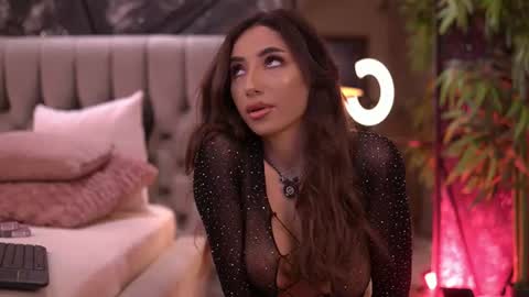 Gina online show from June 21, 2026, 8:33 pm