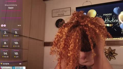 Snapshot of ginebra_nova chatting on December 17, 2024, 7:18 am Ginebra Nova online show from December 17, 2024, 7:18 am