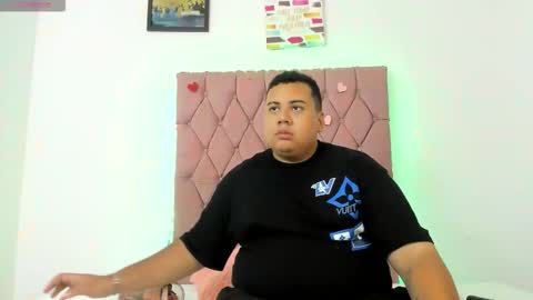 Snapshot of ginelawest chatting on October 25, 2025, 4:20 am Gine online show from October 25, 2025, 4:20 am