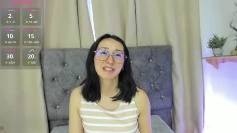 Snapshot of ginevra_esposito chatting on July 17, 2026, 12:23 pm Ginn online show from July 17, 2026, 12:23 pm