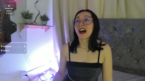 Snapshot of ginevra_esposito chatting on July 29, 2026, 6:17 pm Ginn online show from July 29, 2026, 6:17 pm
