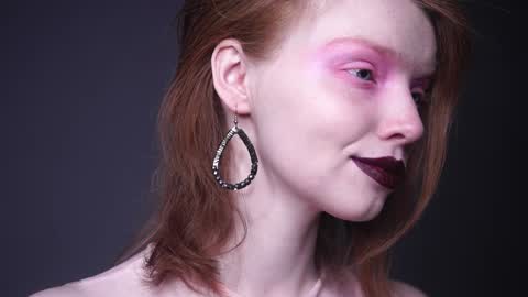        im expecting 350 thumbs up on my altar   online show from January 2, 2025, 10:01 pm