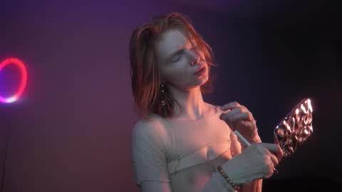        im expecting 350 thumbs up on my altar   online show from October 22, 2025, 10:09 pm