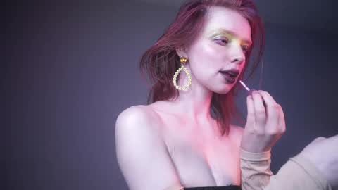        im expecting 350 thumbs up on my altar   online show from May 24, 2026, 10:04 pm