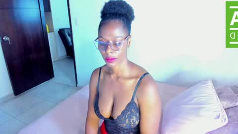 Snapshot of ginger_smil chatting on May 19, 2026, 1:06 pm Diana online show from May 19, 2026, 1:06 pm