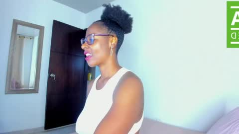 Snapshot of ginger_smil chatting on May 25, 2026, 11:49 am Diana online show from May 25, 2026, 11:49 am