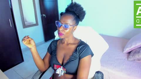 Snapshot of ginger_smil chatting on May 26, 2026, 12:12 pm Diana online show from May 26, 2026, 12:12 pm