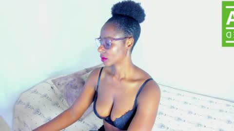 Snapshot of ginger_smil chatting on June 18, 2026, 1:04 pm Diana online show from June 18, 2026, 1:04 pm