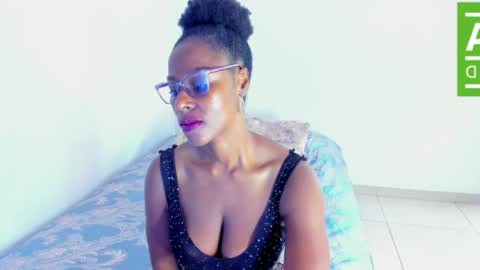 Snapshot of ginger_smil chatting on July 18, 2026, 12:31 pm Diana online show from July 18, 2026, 12:31 pm