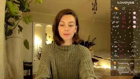 Snapshot of gingerbread__house chatting on December 22, 2024, 8:25 pm Vasilisa online show from December 22, 2024, 8:25 pm