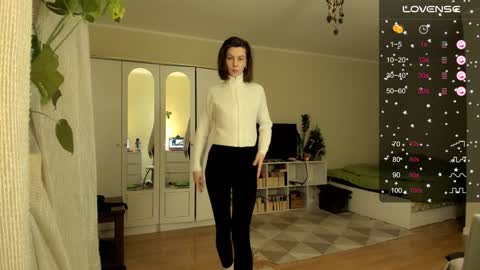 Snapshot of gingerbread__house chatting on January 14, 2025, 4:18 pm Vasilisa online show from January 14, 2025, 4:18 pm