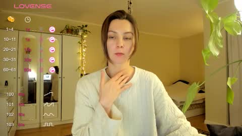 Snapshot of gingerbread__house chatting on November 14, 2025, 4:38 pm Vasilisa online show from November 14, 2025, 4:38 pm