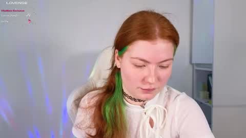 gingercute17 online show from April 17, 2026, 5:21 am