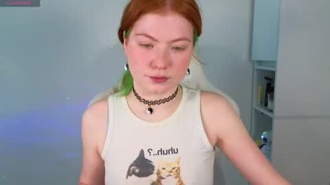 gingercute17 online show from May 6, 2026, 6:41 am