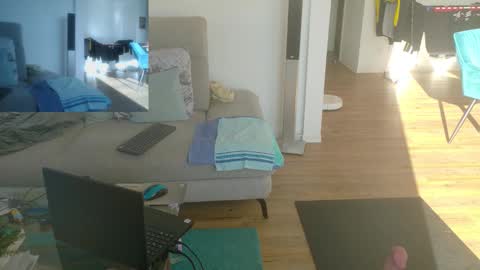 Snapshot of gingerpink1911 chatting on December 15, 2025, 12:20 pm GingerPink online show from December 15, 2025, 12:20 pm