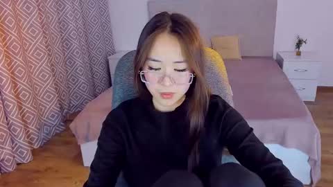 Snapshot of ginnycherry chatting on December 29, 2024, 2:31 pm Ginny online show from December 29, 2024, 2:31 pm