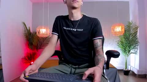 Snapshot of gio_carangi chatting on June 30, 2026, 2:56 am Gio Carangi online show from June 30, 2026, 2:56 am