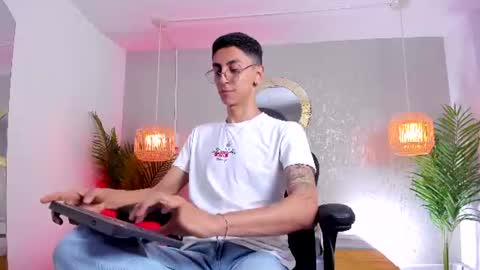 Snapshot of gio_carangi chatting on July 3, 2026, 3:46 am Gio Carangi online show from July 3, 2026, 3:46 am