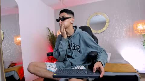 Snapshot of gio_carangi chatting on July 23, 2026, 2:53 am Gio Carangi online show from July 23, 2026, 2:53 am
