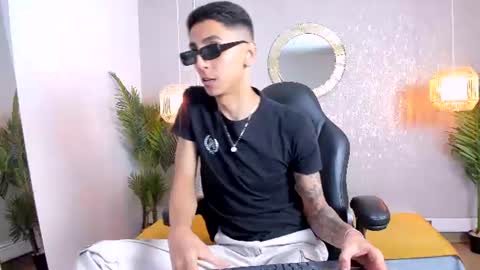 Snapshot of gio_carangi chatting on August 4, 2026, 2:59 am Gio Carangi online show from August 4, 2026, 2:59 am