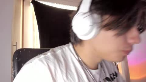 Snapshot of gio_russo chatting on May 16, 2026, 6:07 pm GioRusso online show from May 16, 2026, 6:07 pm