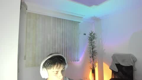 Snapshot of gio_russo chatting on July 10, 2026, 12:26 am GioRusso online show from July 10, 2026, 12:26 am