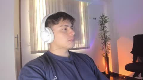 Snapshot of gio_russo chatting on July 15, 2026, 6:24 pm GioRusso online show from July 15, 2026, 6:24 pm