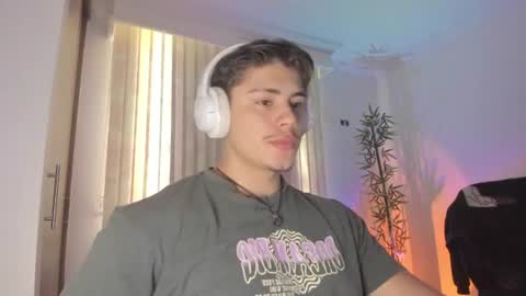 Snapshot of gio_russo chatting on July 28, 2026, 4:39 pm GioRusso online show from July 28, 2026, 4:39 pm