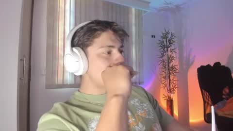 Snapshot of gio_russo chatting on August 2, 2026, 9:46 pm GioRusso online show from August 2, 2026, 9:46 pm