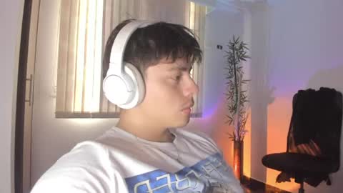 Snapshot of gio_russo chatting on August 4, 2026, 4:53 pm GioRusso online show from August 4, 2026, 4:53 pm