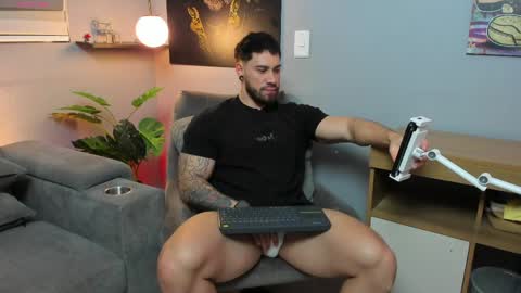 Giorgio leone online show from June 5, 2026, 12:39 am