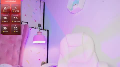 Giovanna  online show from February 13, 2025, 9:51 am