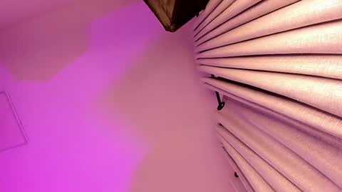 Giovanna  online show from September 30, 2025, 6:18 am