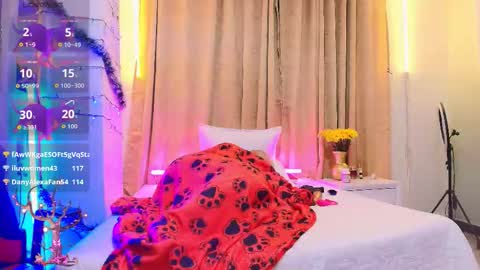 Girl Amada online show from December 3, 2025, 8:23 am