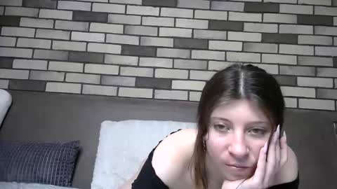 Snapshot of girl_cute007 chatting on May 20, 2026, 6:25 pm girl_cute007 online show from May 20, 2026, 6:25 pm