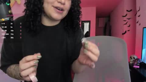 Snapshot of girl_inline chatting on October 15, 2025, 2:55 am girl_inline online show from October 15, 2025, 2:55 am