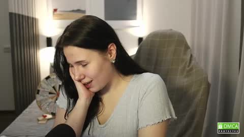 Snapshot of girl_u_never_met chatting on February 27, 2025, 5:36 pm Kristin online show from February 27, 2025, 5:36 pm