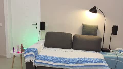 Girlfriend online show from August 9, 2026, 3:28 pm