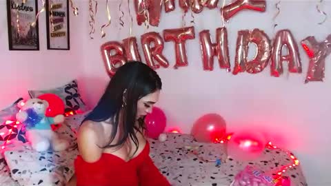 Snapshot of girlhot_tss chatting on February 20, 2025, 3:34 am Ariana Sophia. online show from February 20, 2025, 3:34 am