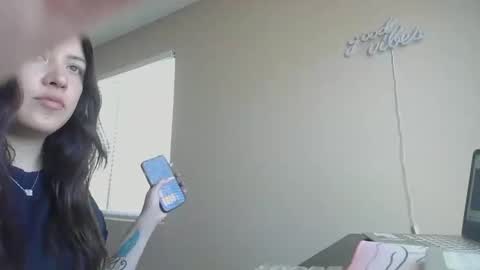 Snapshot of girlnextdoor702 chatting on May 6, 2026, 5:51 pm Jasmine online show from May 6, 2026, 5:51 pm