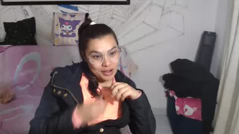 girlsex_hot online show from May 16, 2026, 3:03 am